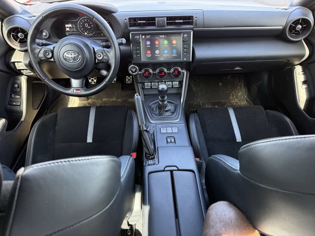 Used 2023 Toyota GR86 Premium w/ ALL Weather Mat Package (TMS) RWD image 10
