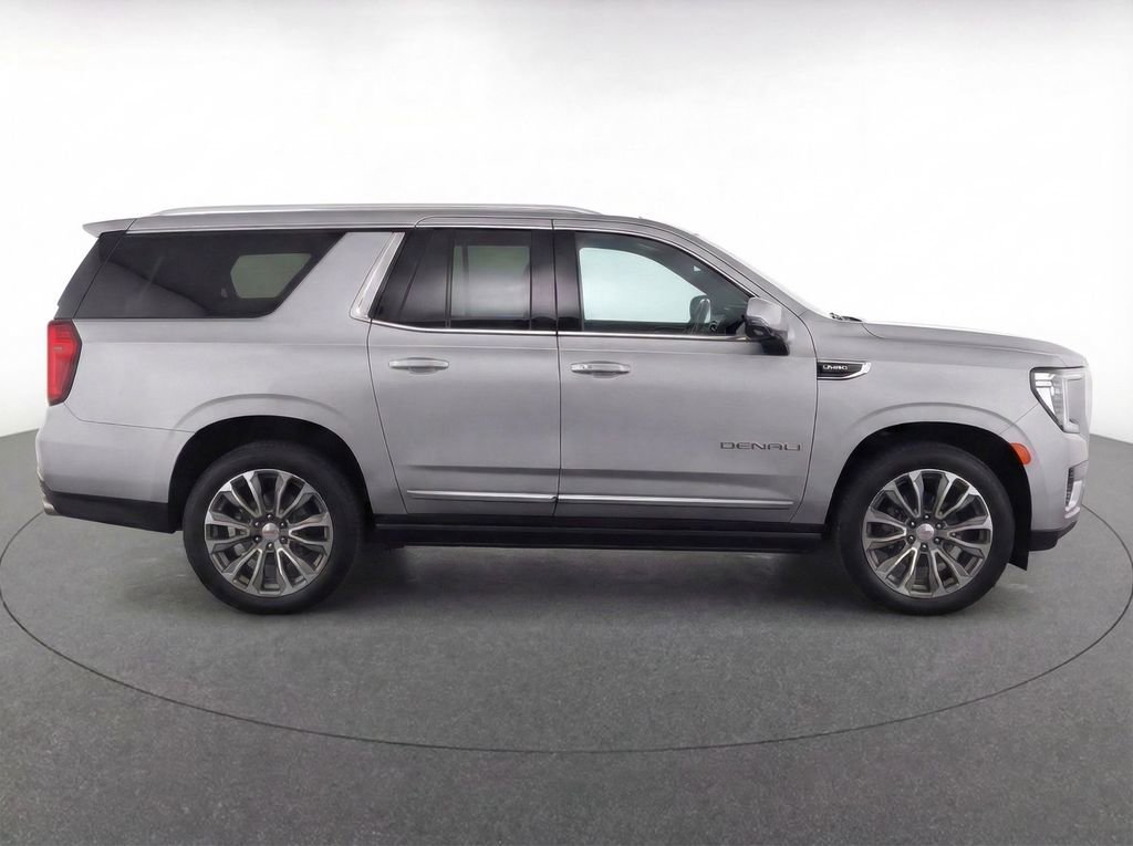 Certified 2023 GMC Yukon XL Denali w/ Denali Reserve Package RWD image 16