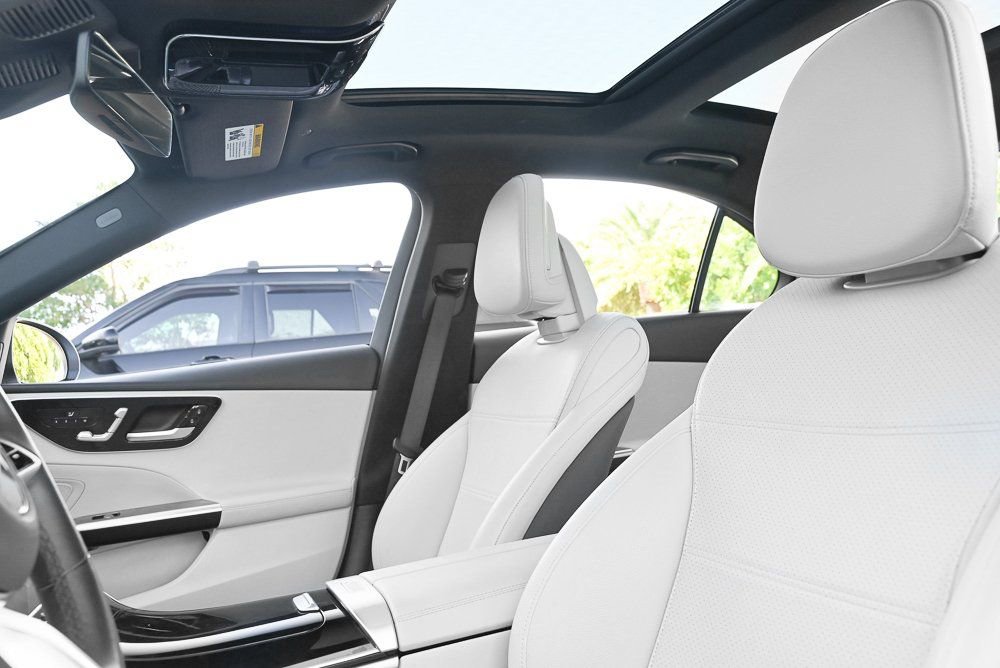 Used 2025 Mercedes-Benz C 300 Sedan image 14