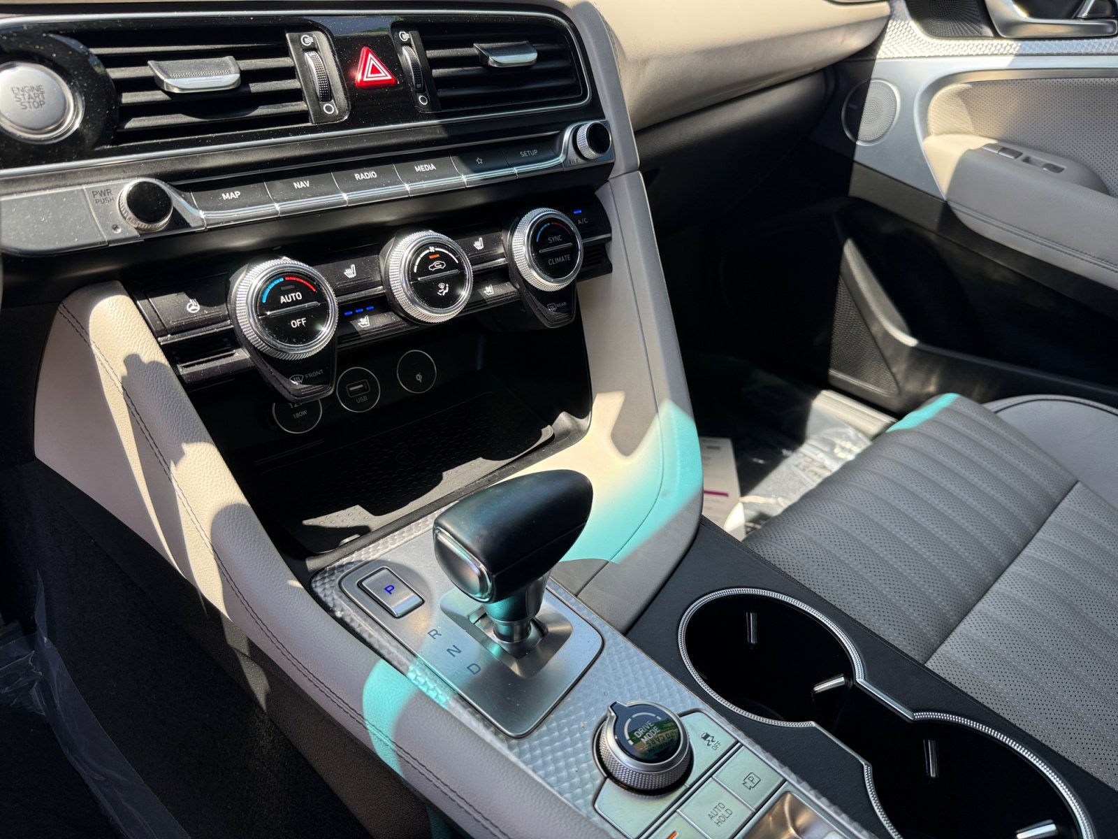 Used 2023 Genesis G70 3.3T w/ Sport Advanced Package AWD/4WD image 13