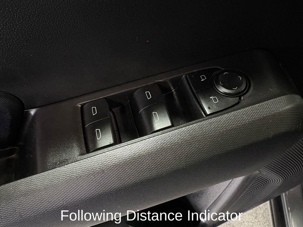 Used 2023 Chevrolet Colorado W/T RWD image 13