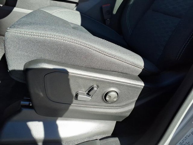 New 2026 RAM 1500 4x4 Crew Cab image 8