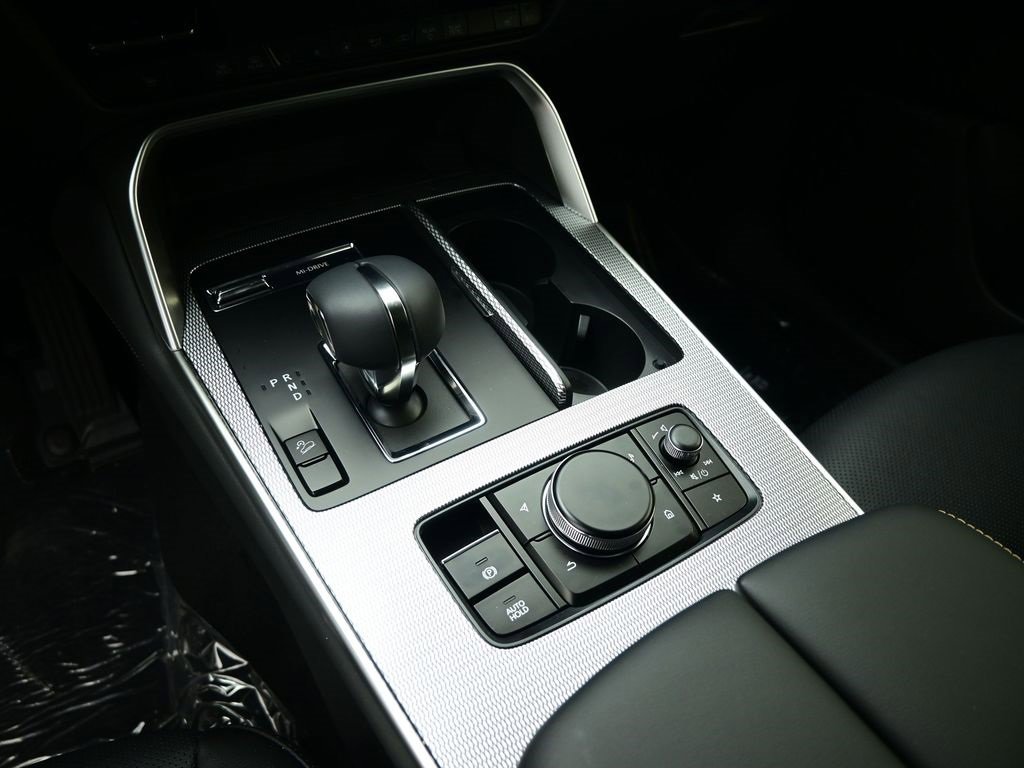 New 2025 MAZDA CX-70 3.3 Turbo w/ Preferred Package image 17