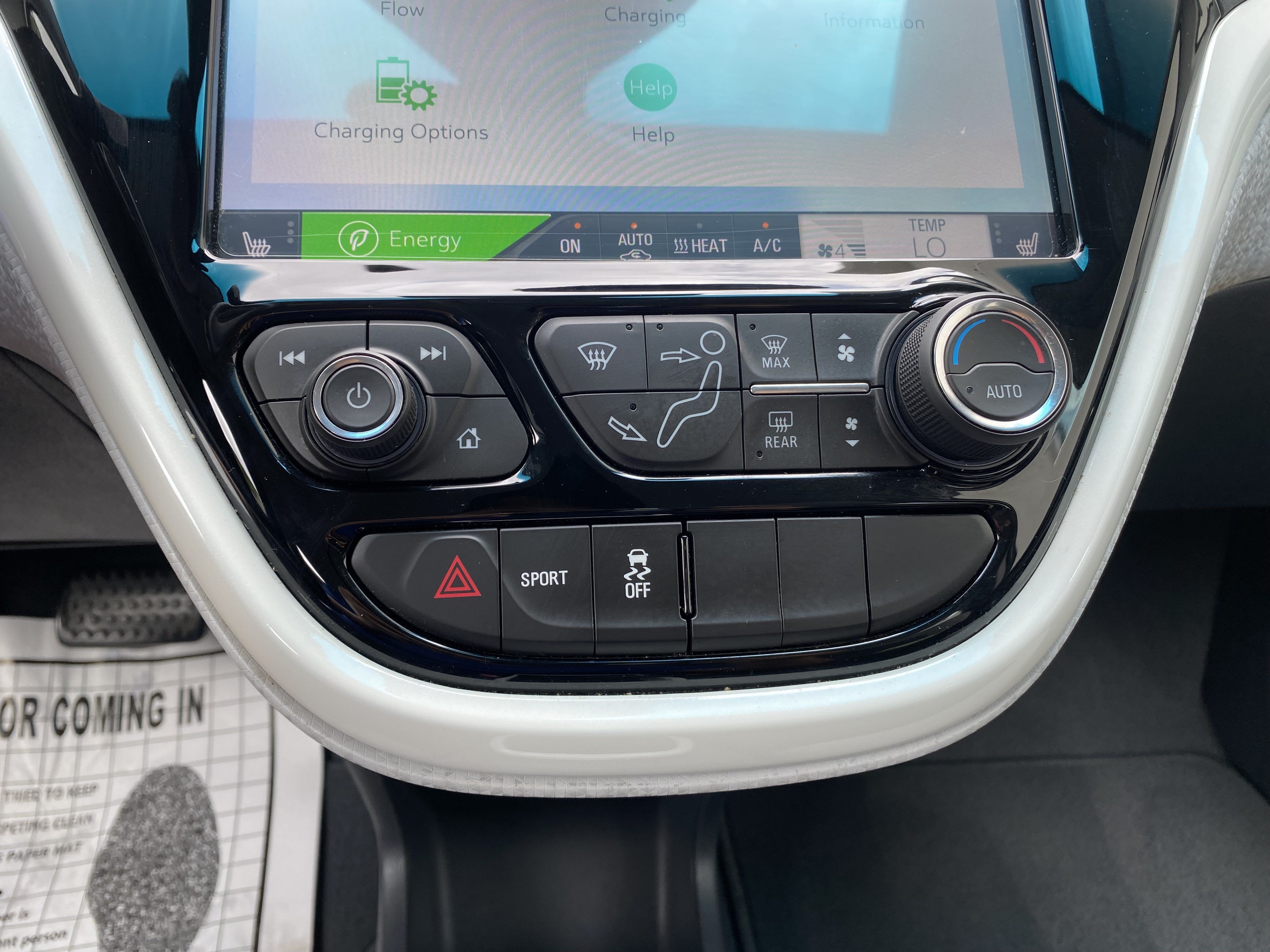 Used 2020 Chevrolet Bolt LT FWD image 28