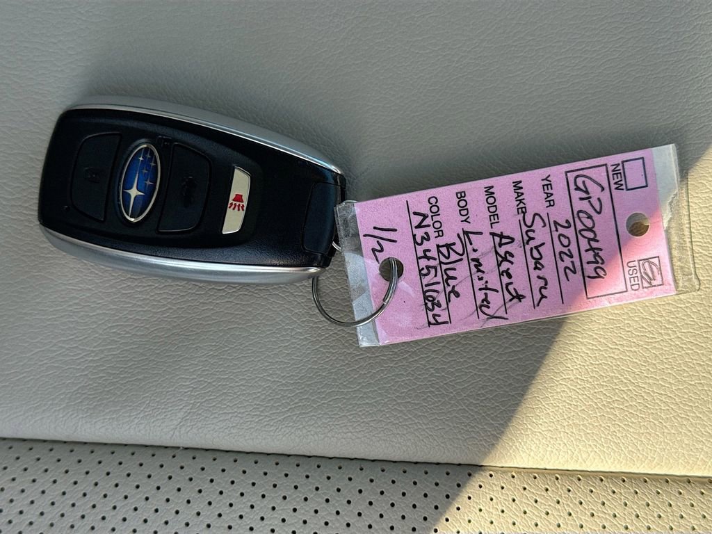 Used 2022 Subaru Ascent Limited w/ Technology Package image 41