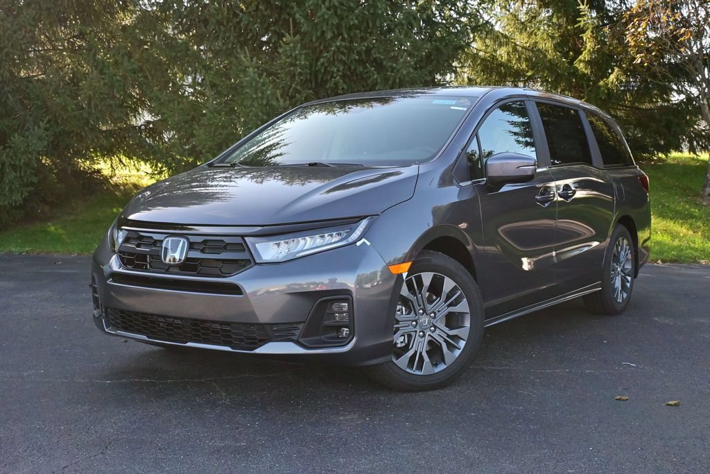 New 2027 Honda Odyssey Touring image 1