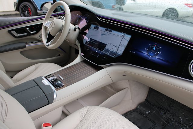 Used 2023 Mercedes-Benz EQS 580 4MATIC Sedan image 13