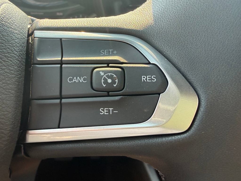 New 2026 Jeep Compass Latitude AWD/4WD image 17