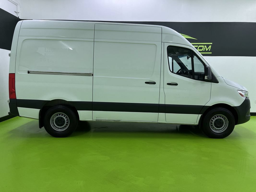 Used 2021 Mercedes-Benz Sprinter 2500 image 11