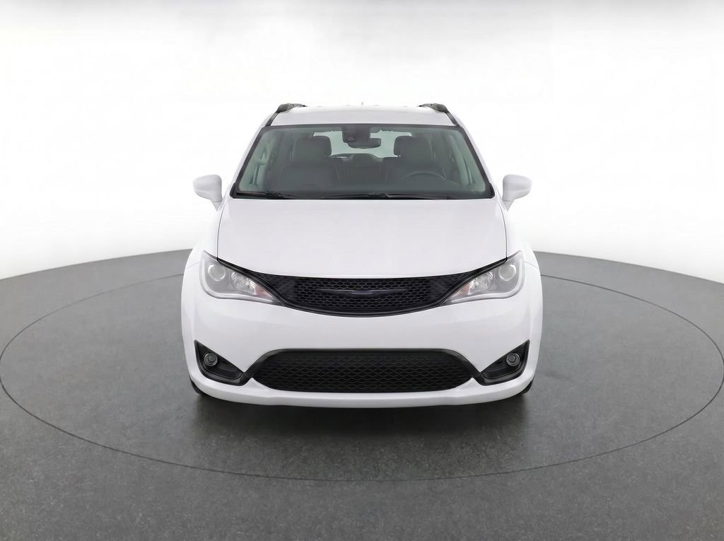 Used 2020 Chrysler Pacifica Touring-L Plus w/ Advanced Safetytec Group FWD image 5