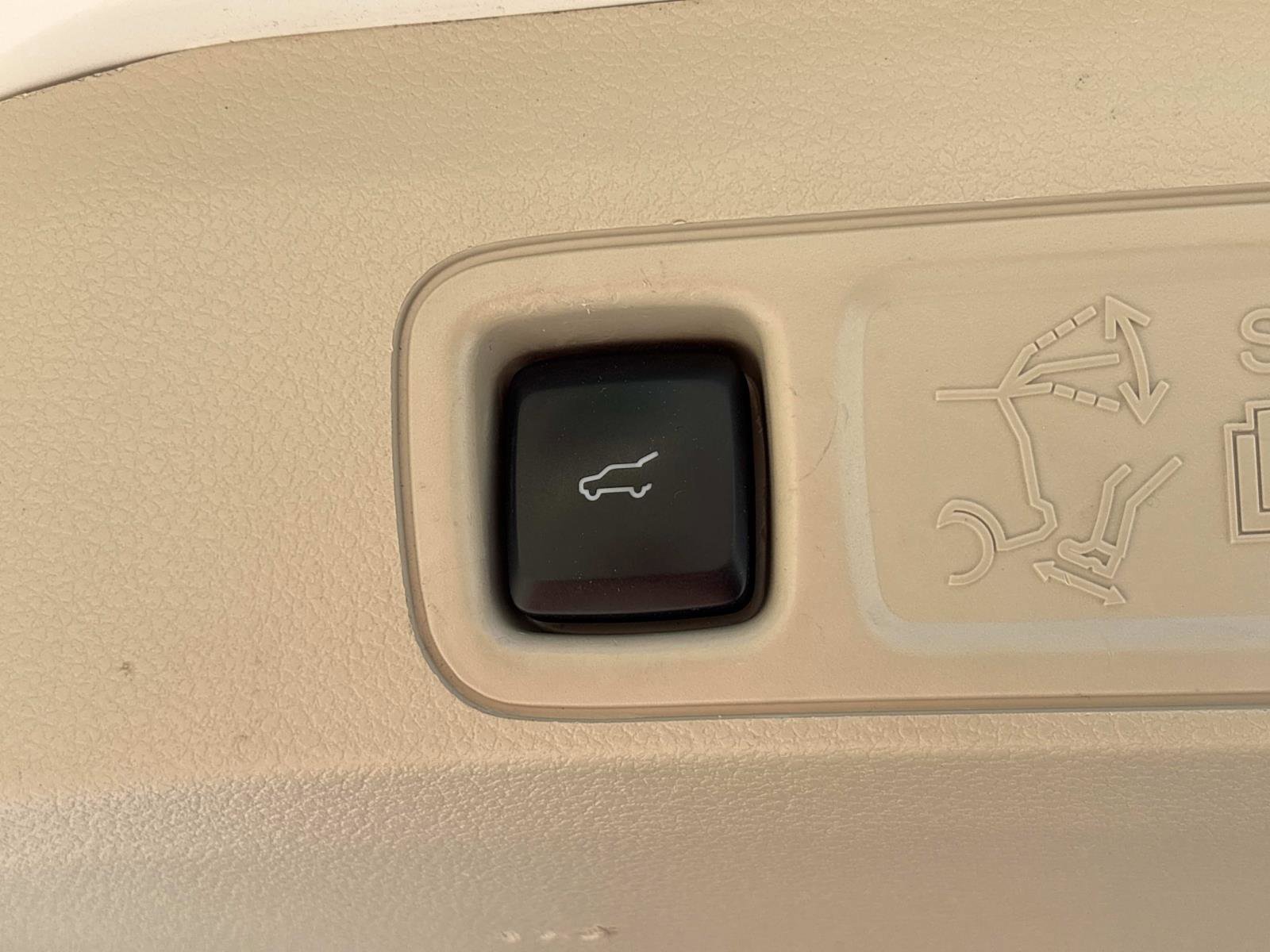 Used 2019 Lincoln Navigator Select w/ Technology Package AWD/4WD image 31