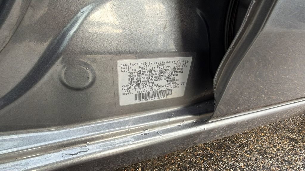 Used 2023 Nissan Versa SV image 33