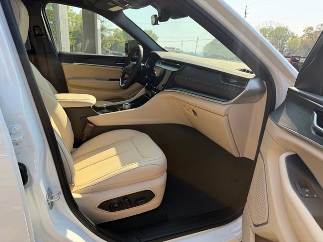 New 2026 Jeep Grand Cherokee Limited image 13