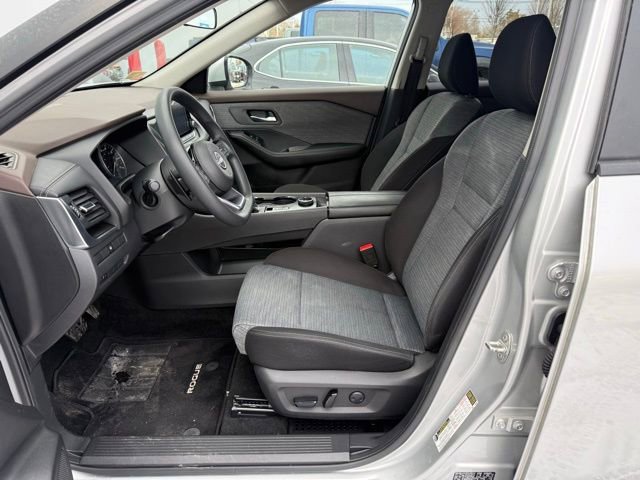 Certified 2023 Nissan Rogue SV image 12