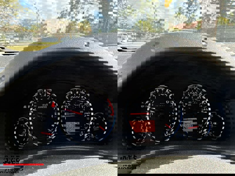 Used 2012 Nissan Pathfinder SV image 15