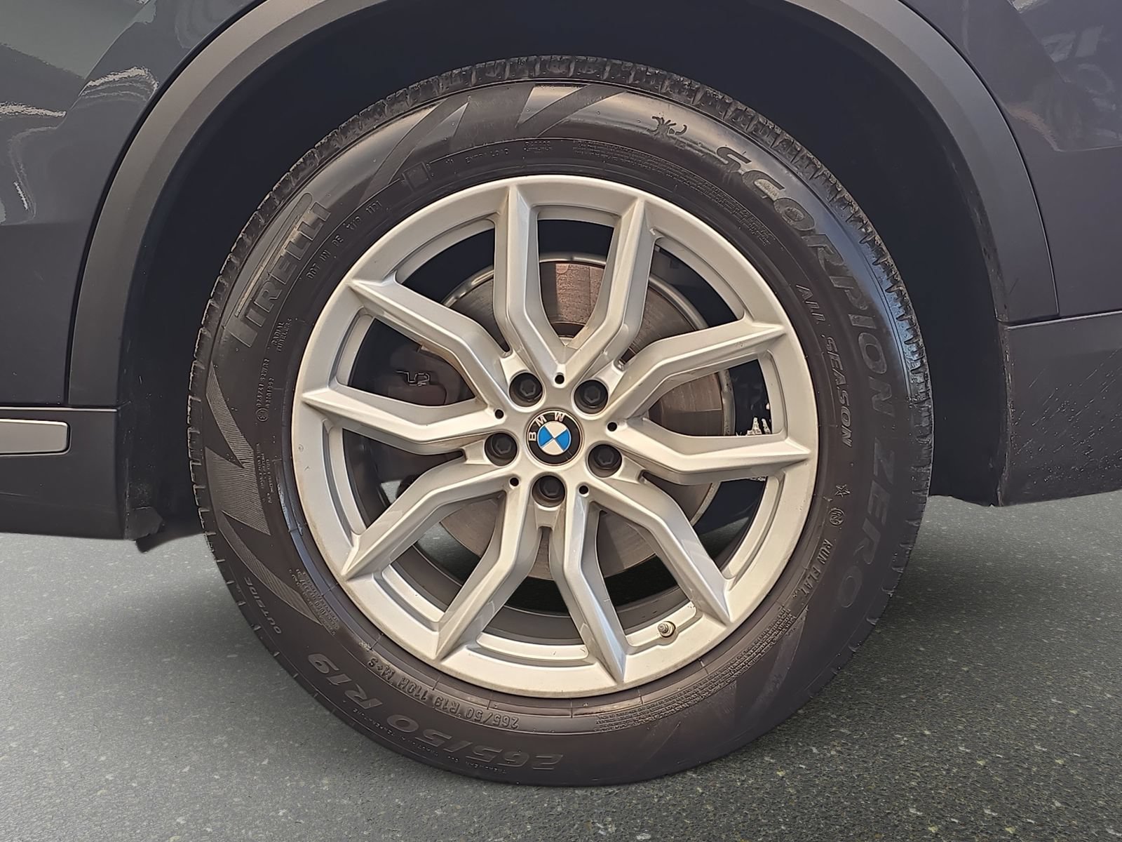 Used 2022 BMW X5 sDrive40i RWD image 14