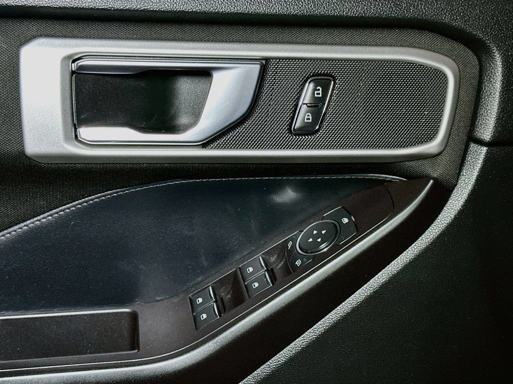 Certified 2020 Ford Explorer XLT AWD/4WD image 18