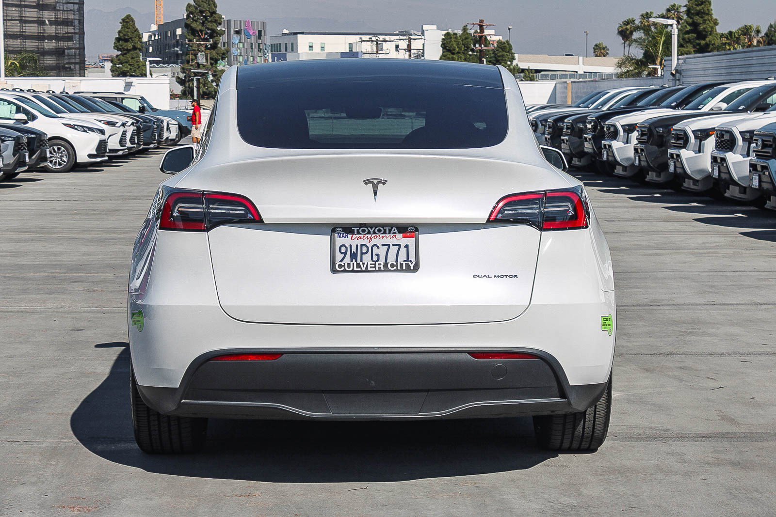 Used 2023 Tesla Model Y Long Range image 8