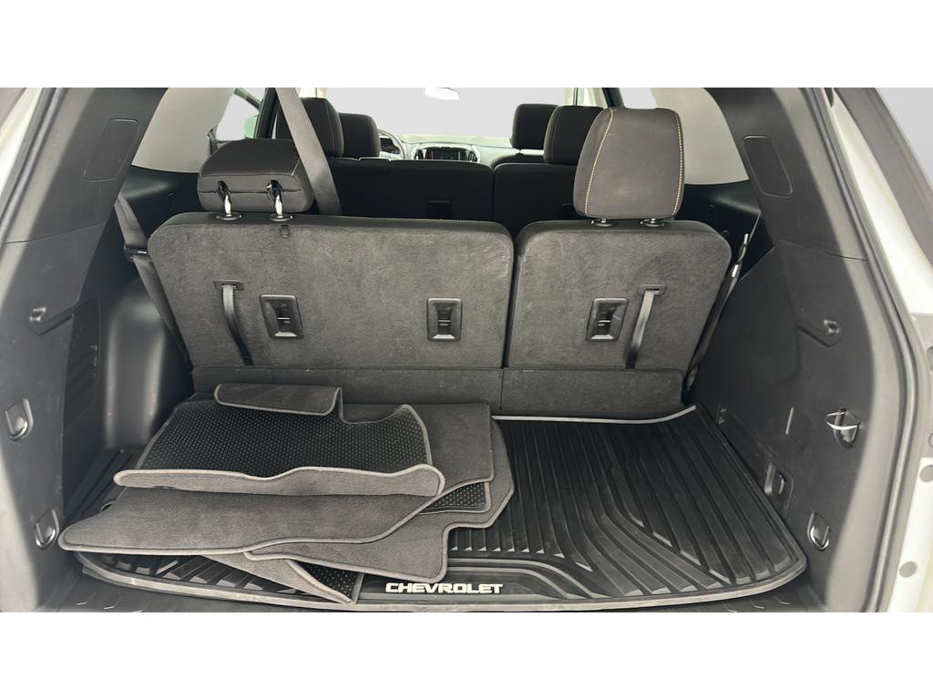 Used 2020 Chevrolet Traverse LS AWD/4WD image 24