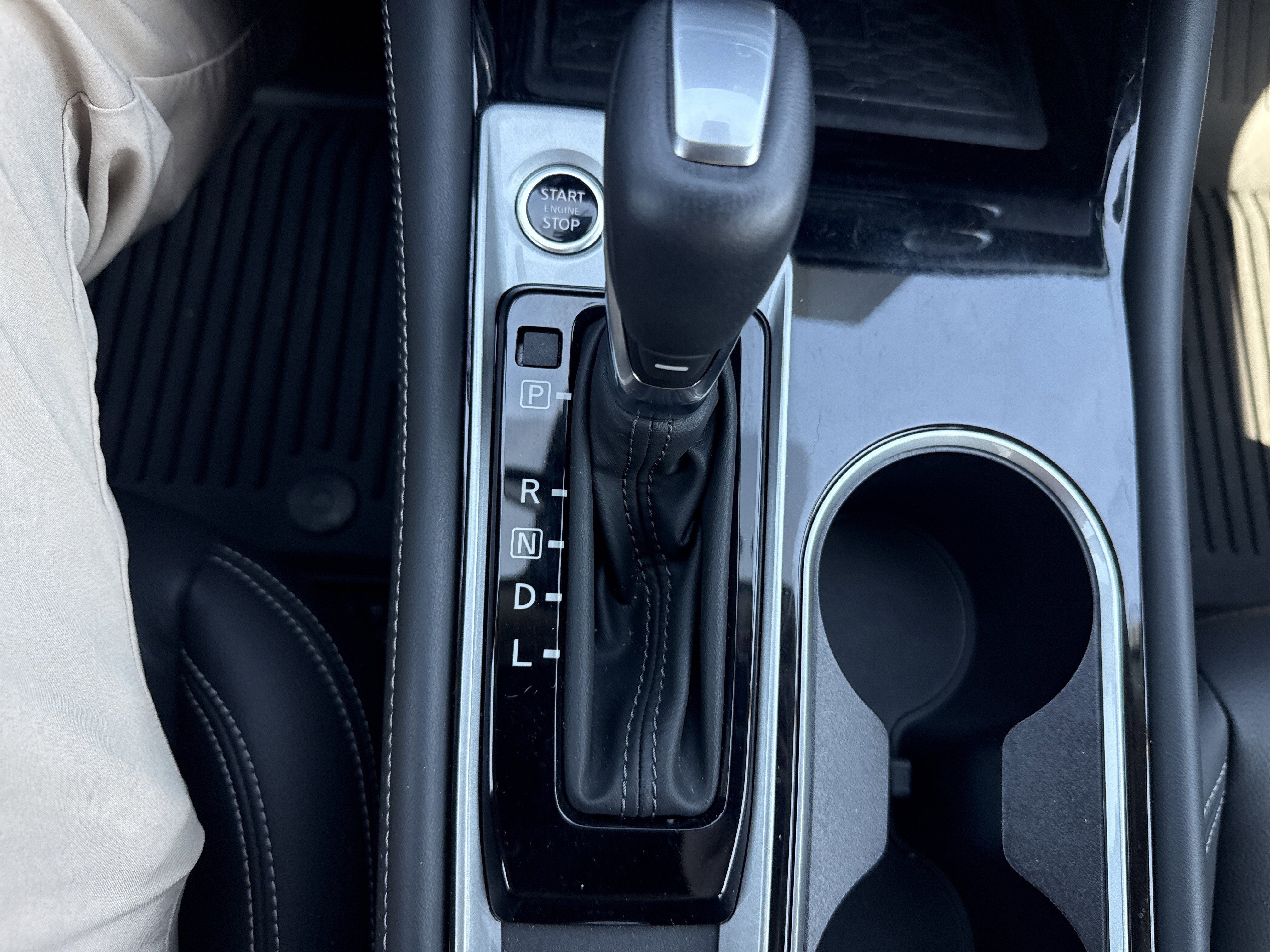 Used 2024 Nissan Altima 2.5 SL image 24