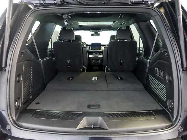 Certified 2022 Chevrolet Tahoe LT w/ LT Signature Plus Package AWD/4WD image 33