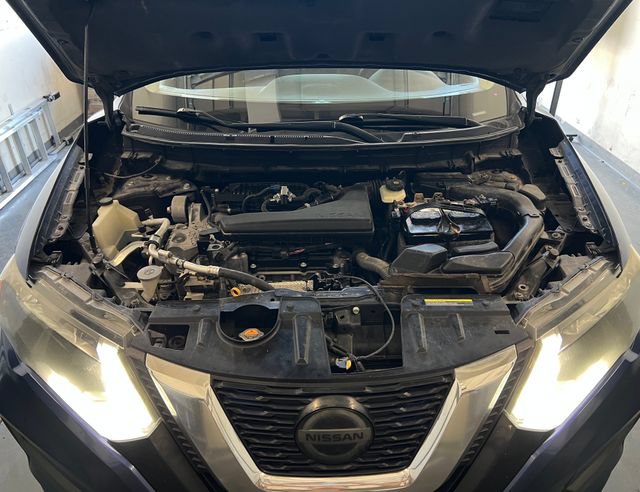 Used 2018 Nissan Rogue S AWD/4WD image 43