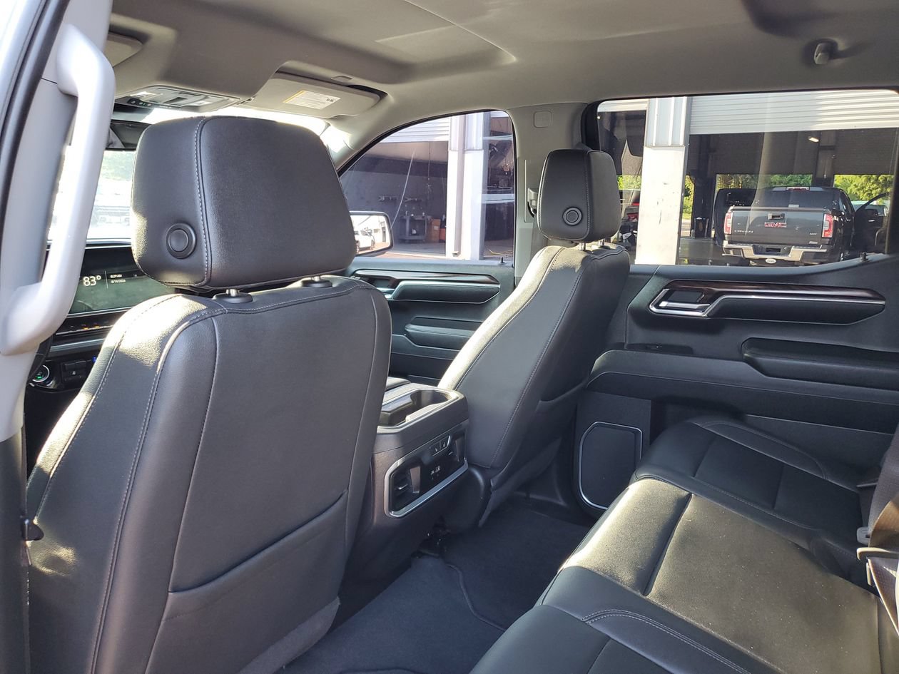 Used 2023 GMC Sierra 1500 SLT RWD image 10