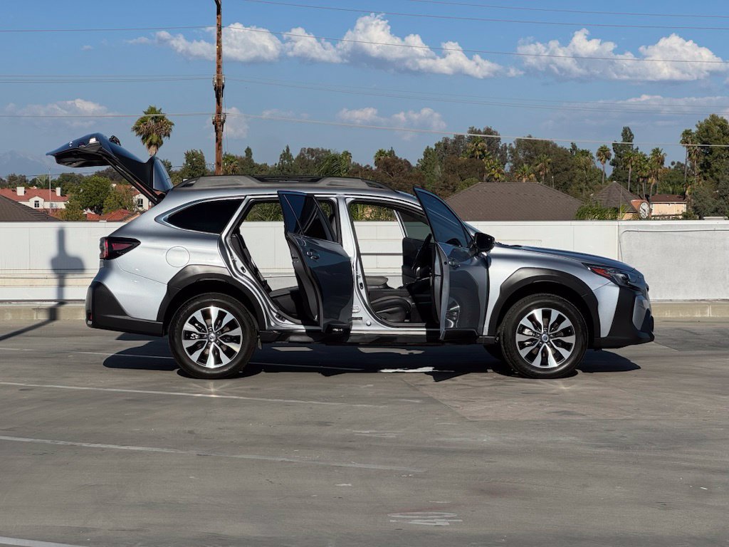 Certified 2025 Subaru Outback Limited AWD/4WD image 30