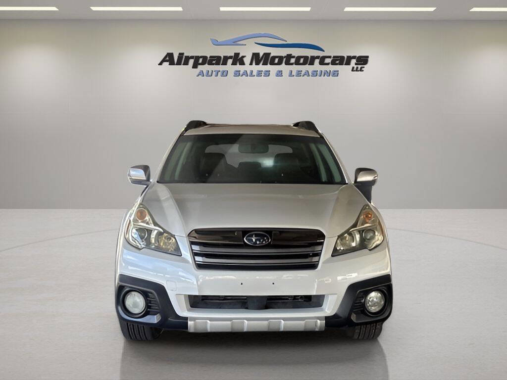 Used 2013 Subaru Outback 3.6R Limited w/ Special Appearance Pkg image 8