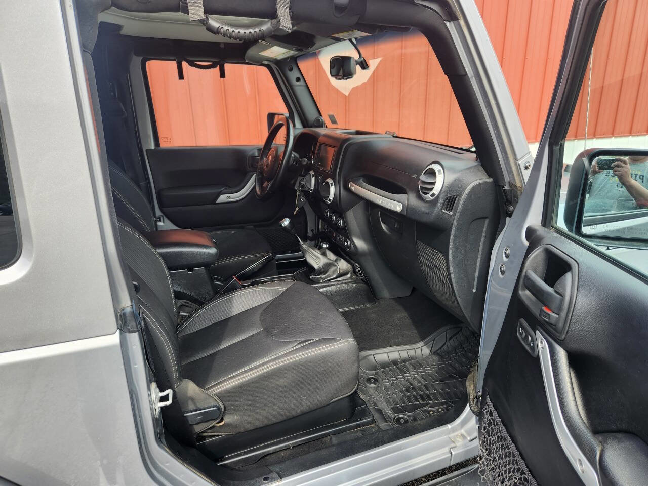 Used 2014 Jeep Wrangler Rubicon w/ Power Convenience Group AWD/4WD image 12