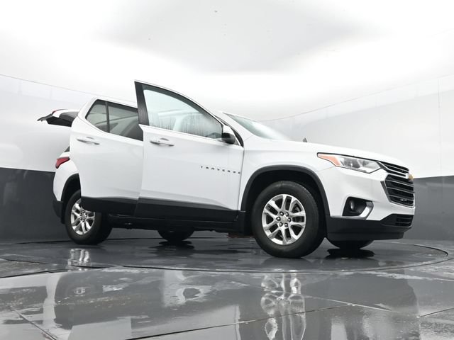 Used 2019 Chevrolet Traverse LT w/ LPO, Floor Liner Package AWD/4WD image 33