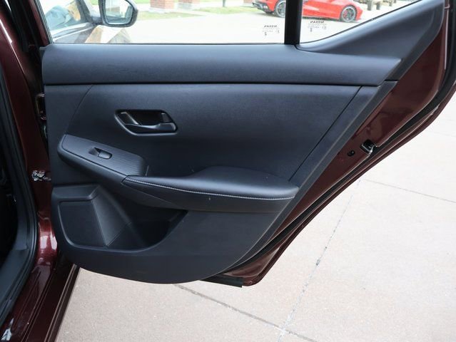 Used 2025 Nissan Sentra SV image 14