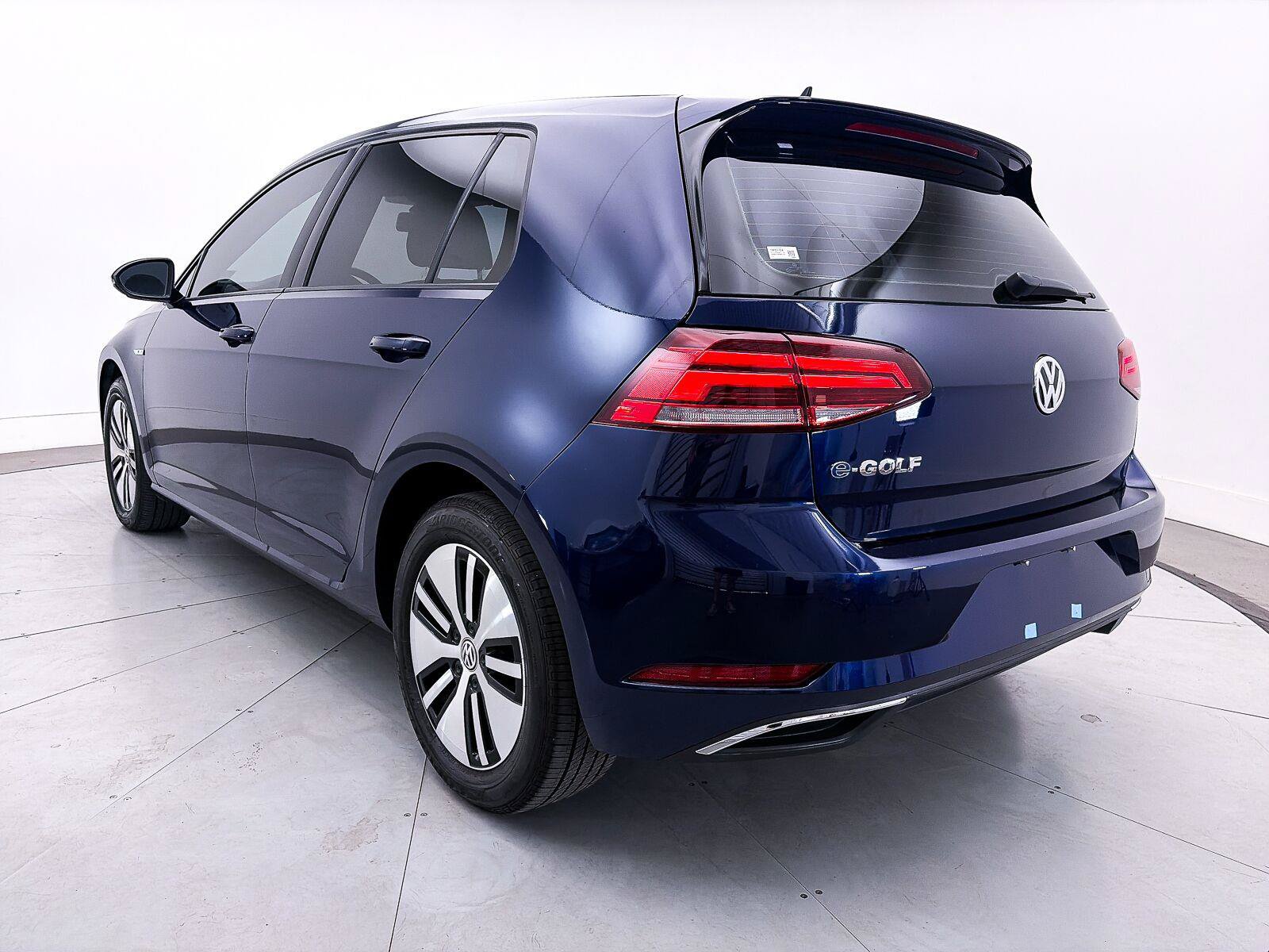 Used 2019 Volkswagen e-Golf SE w/ Driver Assistance Package FWD image 13