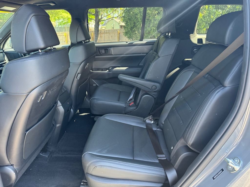 Used 2024 Hyundai Santa Fe Calligraphy AWD/4WD image 18
