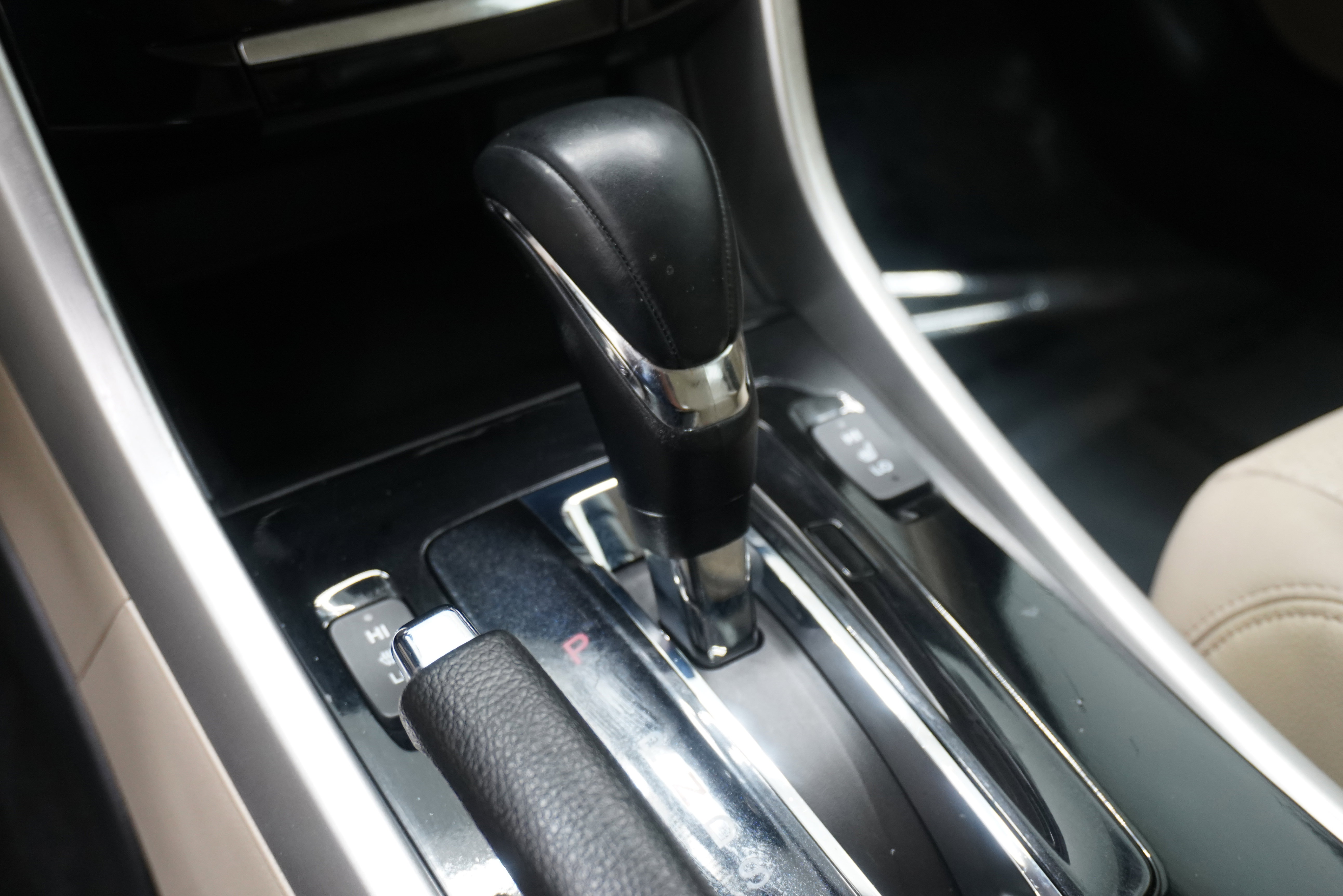 Used 2016 Honda Accord EX-L image 17