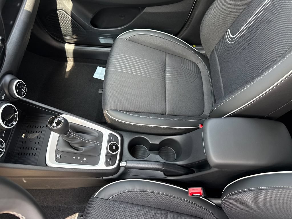 New 2026 Hyundai Venue SEL FWD image 27