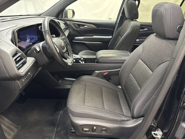 Certified 2025 Chevrolet Traverse LT w/ Sun and Wheel Package AWD/4WD image 10