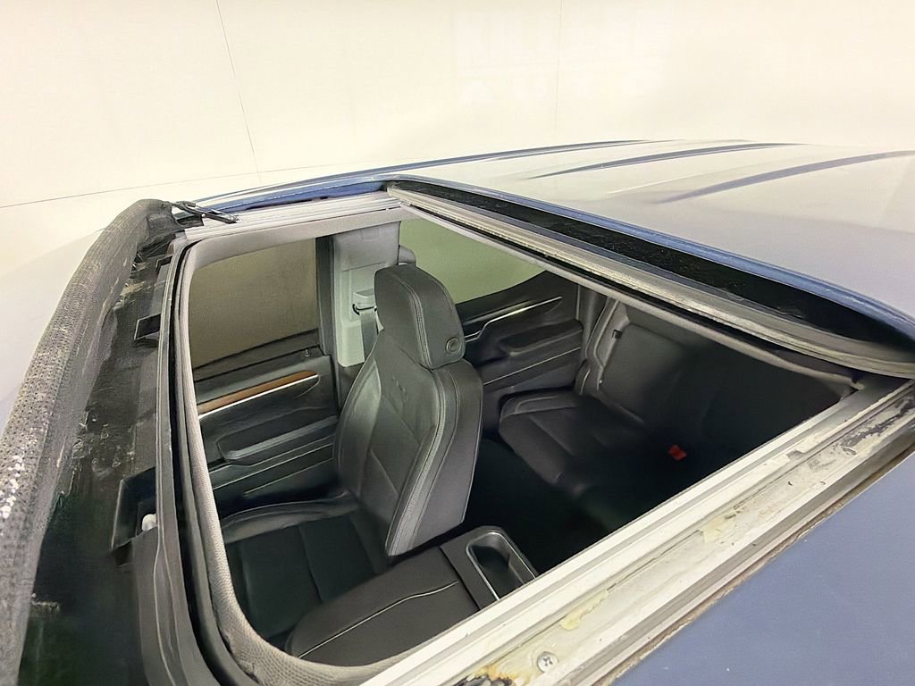 Used 2024 GMC Sierra 1500 Denali w/ Technology Package image 16