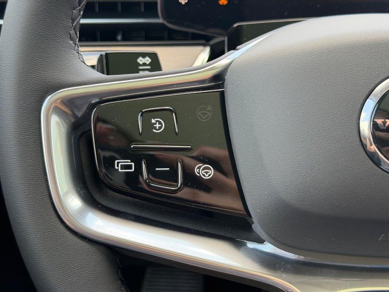New 2026 Volvo EX90 Plus AWD/4WD image 10