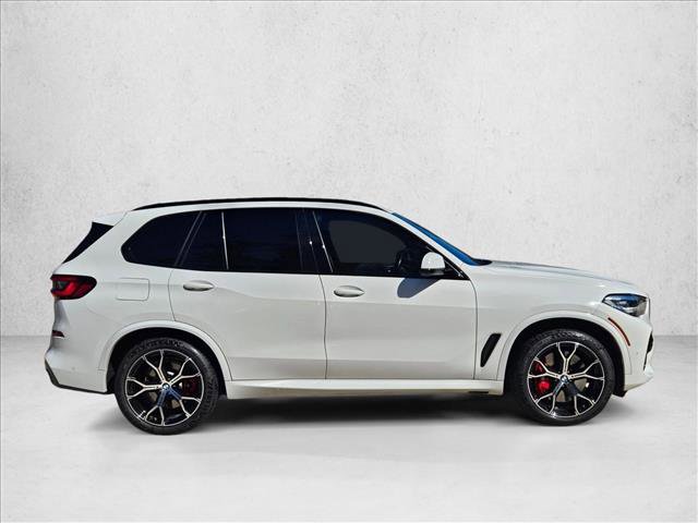 Used 2021 BMW X5 M50i w/ Premium Package image 4