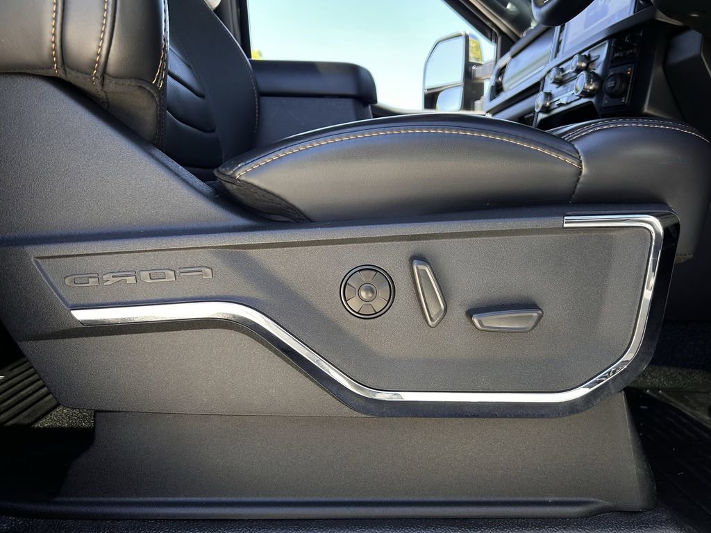Used 2024 Ford F350 Platinum image 34