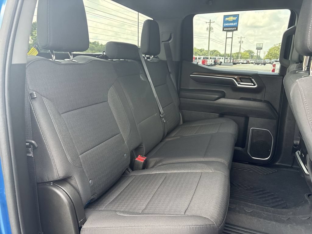 Certified 2022 Chevrolet Silverado 1500 RST AWD/4WD image 17