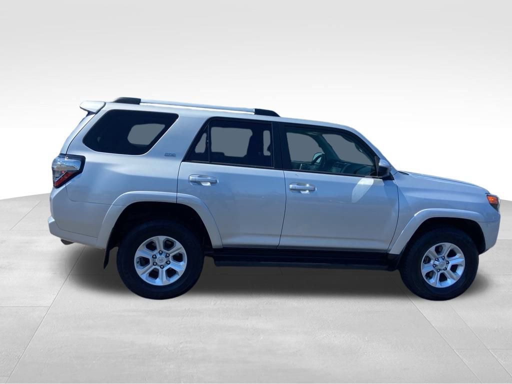 Used 2024 Toyota 4Runner SR5 image 39