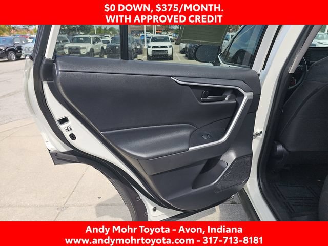Used 2020 Toyota RAV4 LE AWD/4WD image 26