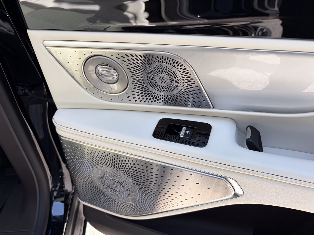 New 2026 Lincoln Nautilus Black Label AWD/4WD image 29