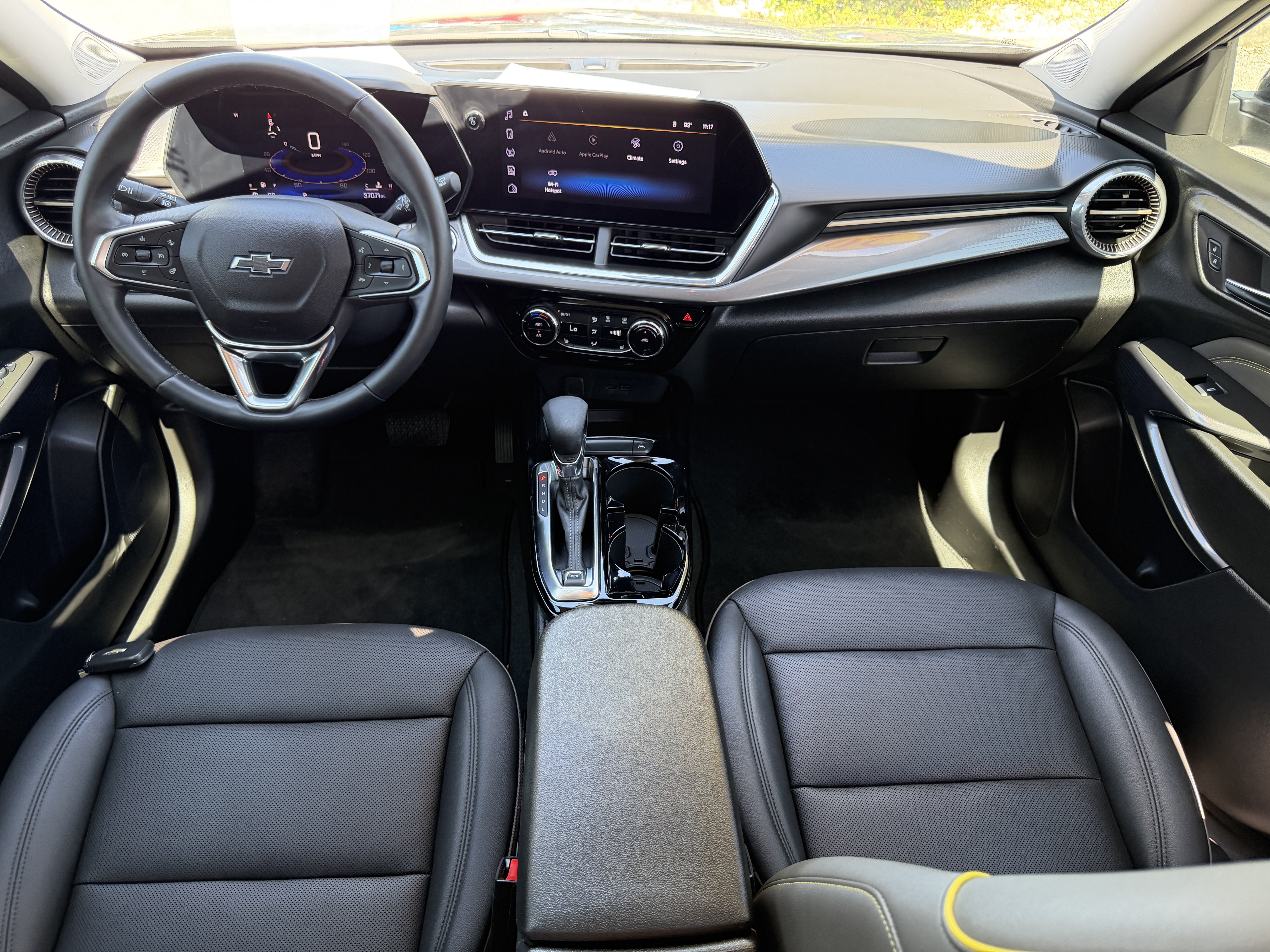 Used 2025 Chevrolet Trax ACTIV w/ Sunroof Package FWD image 15