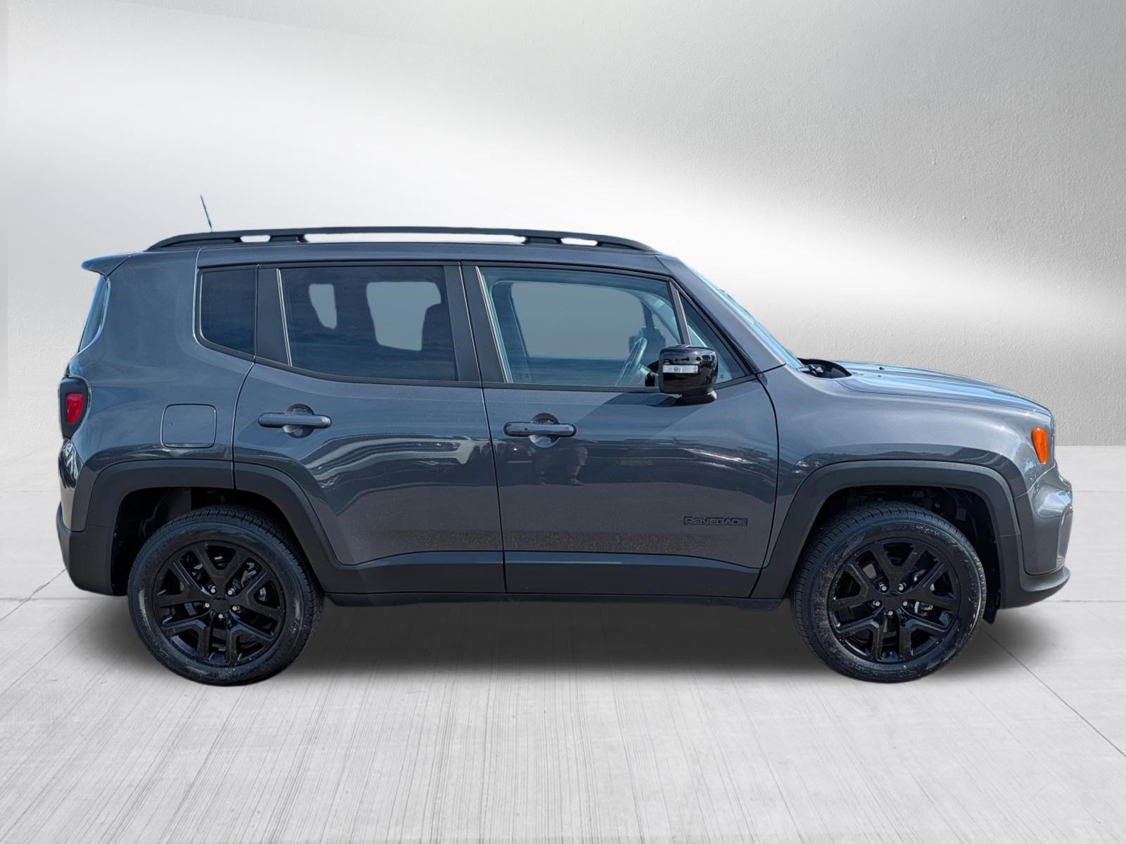 Used 2023 Jeep Renegade Altitude w/ Sun/Sound Group AWD/4WD image 8