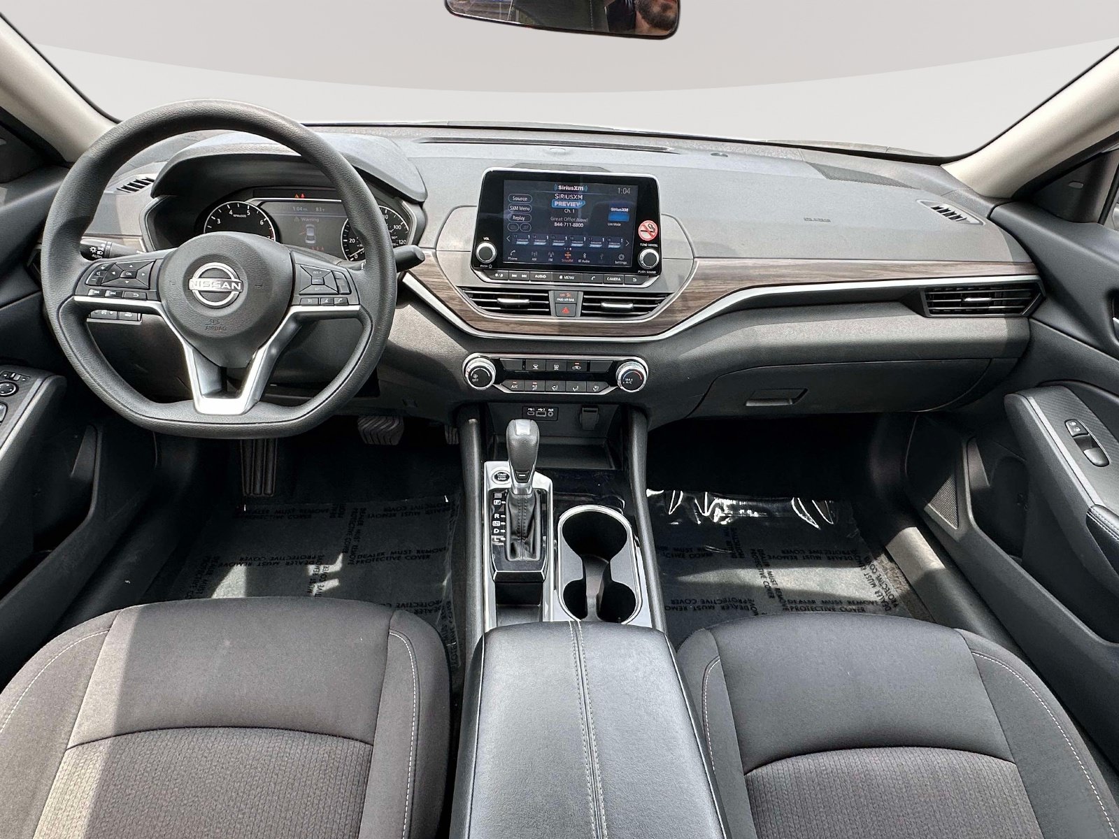 Used 2024 Nissan Altima 2.5 SV FWD image 7