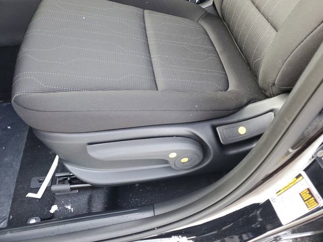 New 2026 Hyundai Venue SE image 16