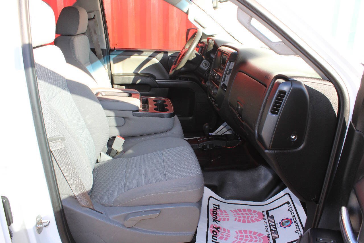 Used 2015 Chevrolet Silverado 2500 W/T AWD/4WD image 24